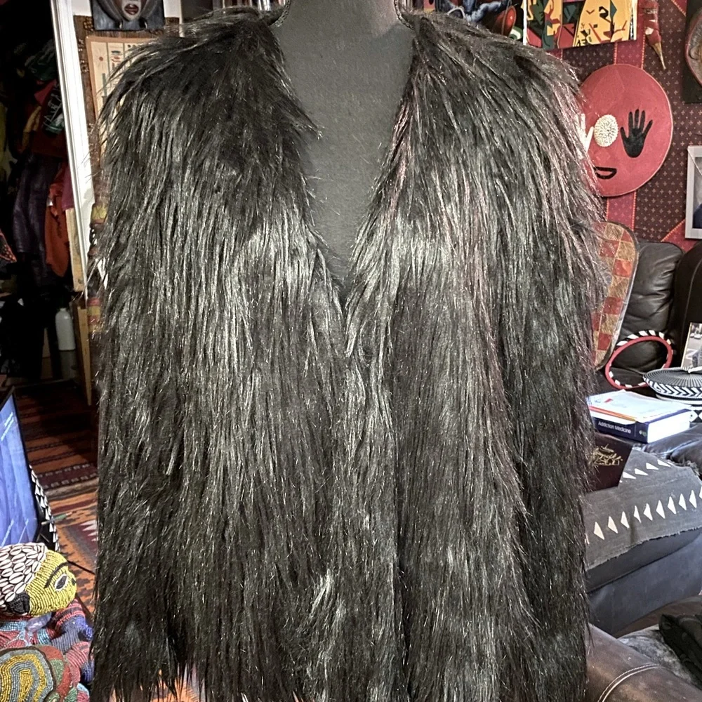 Ladakh x UrbanOutfitter Shaggy Cardigan Style Jacket - Picture 1 of 5